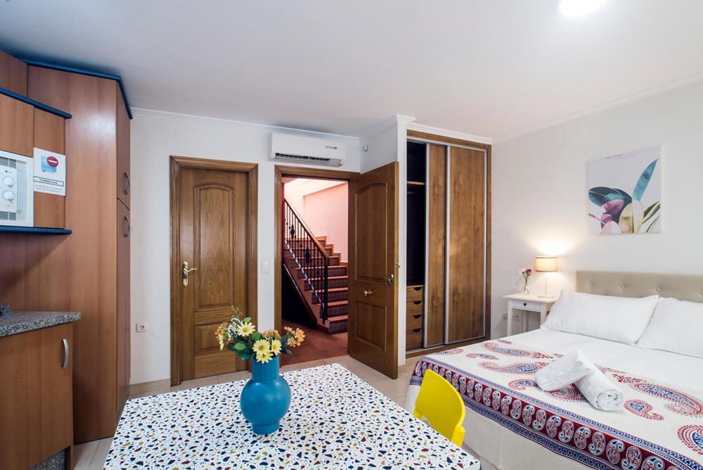 Apartamentos Amat - Only Adult - Playa El Bajondillo Τορρεμολίνος Εξωτερικό φωτογραφία