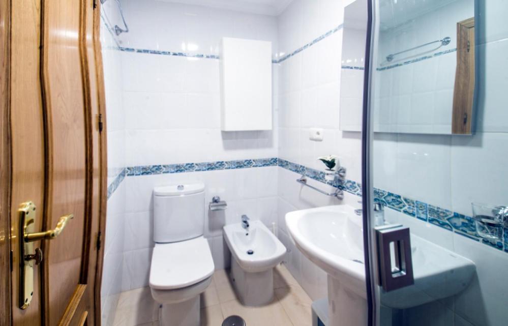 Apartamentos Amat - Only Adult - Playa El Bajondillo Τορρεμολίνος Εξωτερικό φωτογραφία