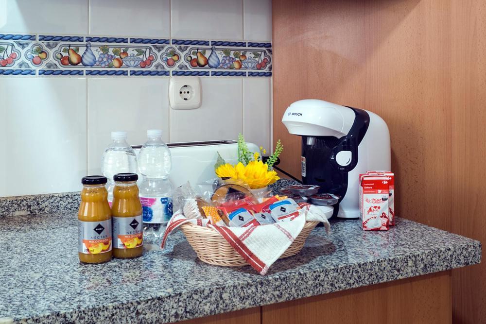 Apartamentos Amat - Only Adult - Playa El Bajondillo Τορρεμολίνος Εξωτερικό φωτογραφία