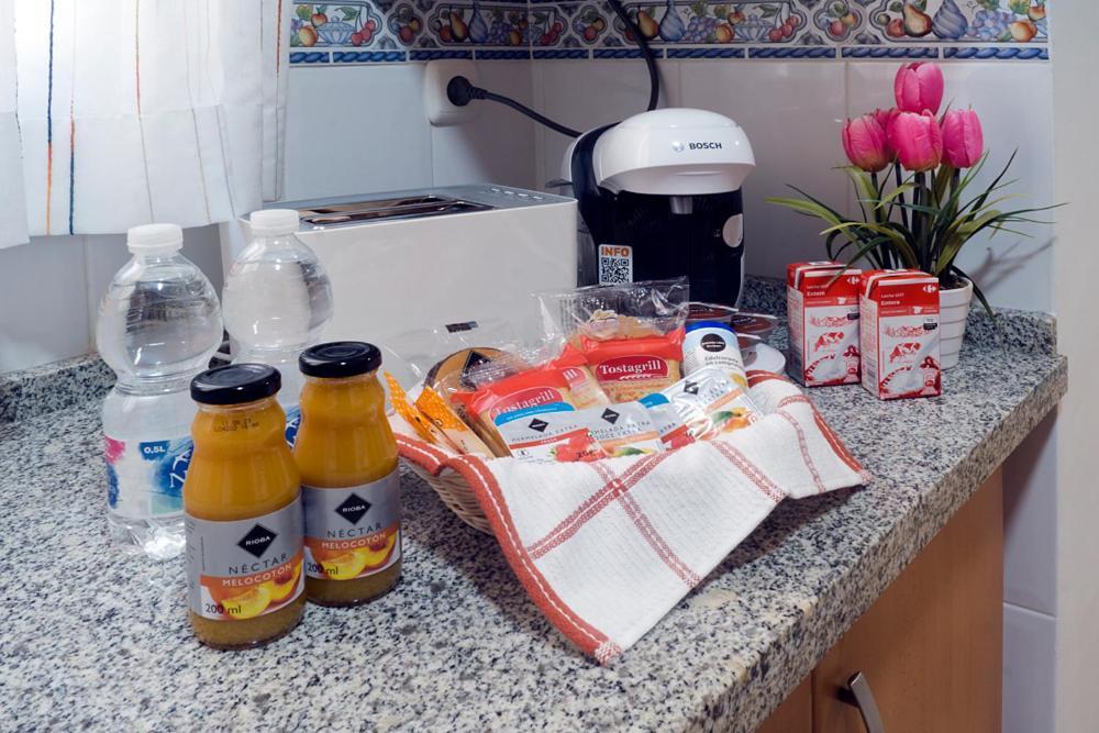 Apartamentos Amat - Only Adult - Playa El Bajondillo Τορρεμολίνος Εξωτερικό φωτογραφία