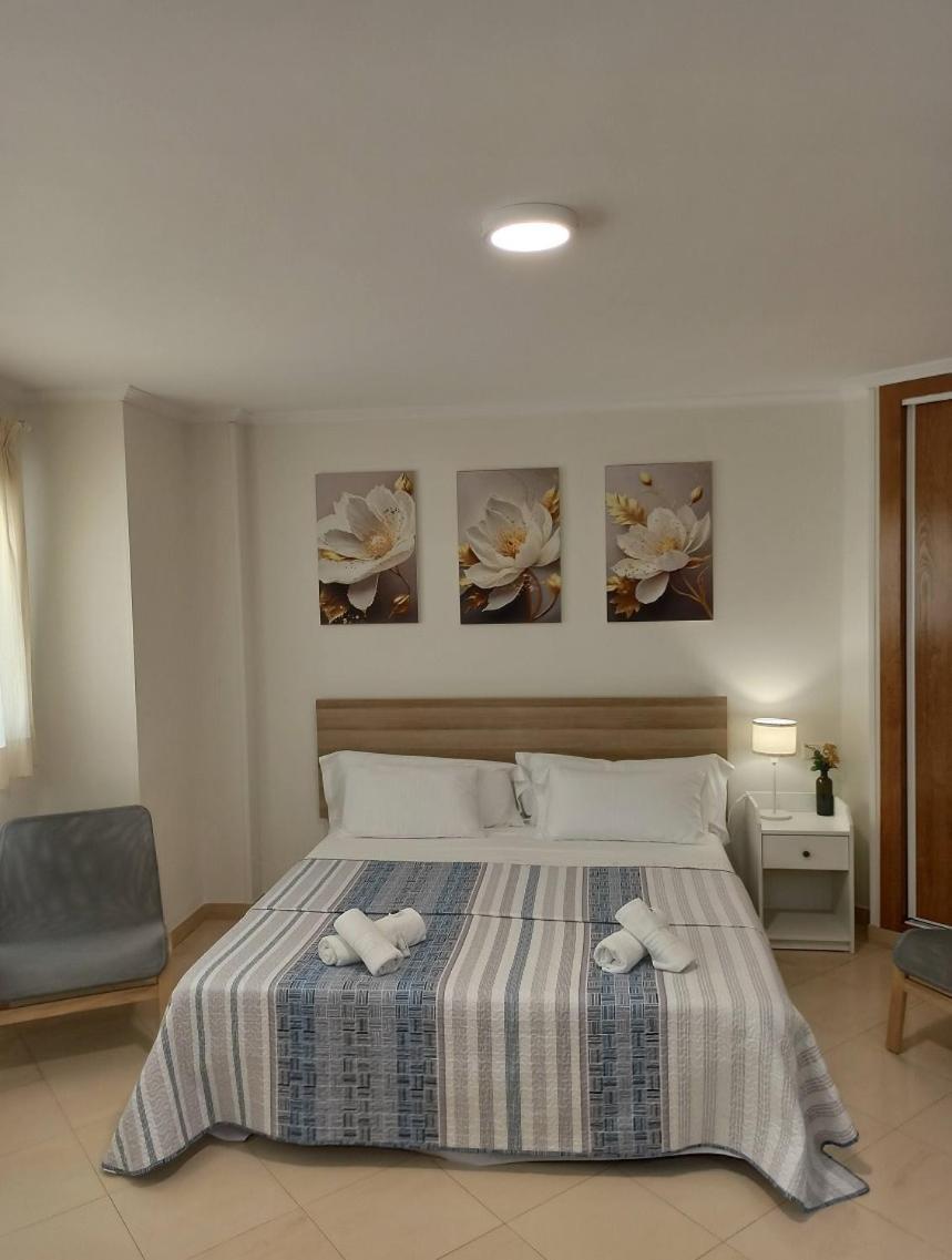 Apartamentos Amat - Only Adult - Playa El Bajondillo Τορρεμολίνος Εξωτερικό φωτογραφία