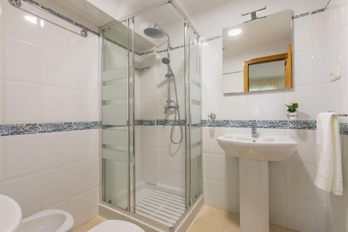 Apartamentos Amat - Only Adult - Playa El Bajondillo Τορρεμολίνος Εξωτερικό φωτογραφία